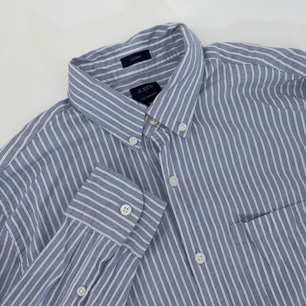 J.Crew Flex Washed Shirt Mens Medium Blue White Striped Classic Fit Button Down